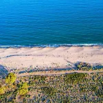 בית נופש Boho Vibes Beachfront Detached House
