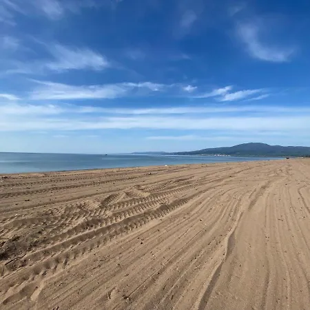Boho Vibes Beachfront Detached House