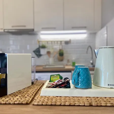 Boho Vibes Beachfront Detached House Nyaraló *