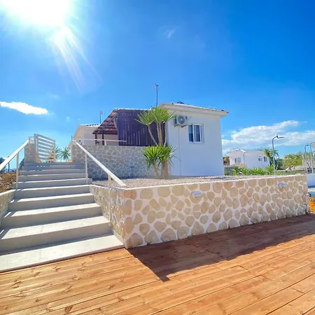 Nyaraló Boho Vibes Beachfront Detached House Analipsis (Messinia)