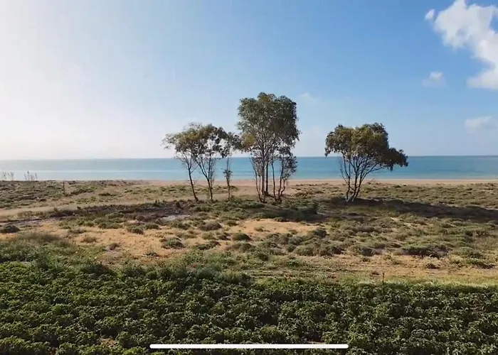 Boho Vibes Beachfront Detached House